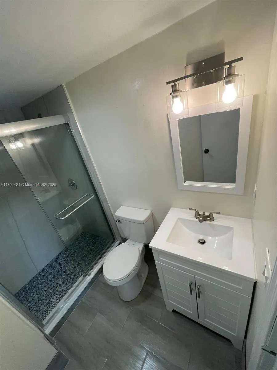 9851 Sandalfoot Blvd, #208