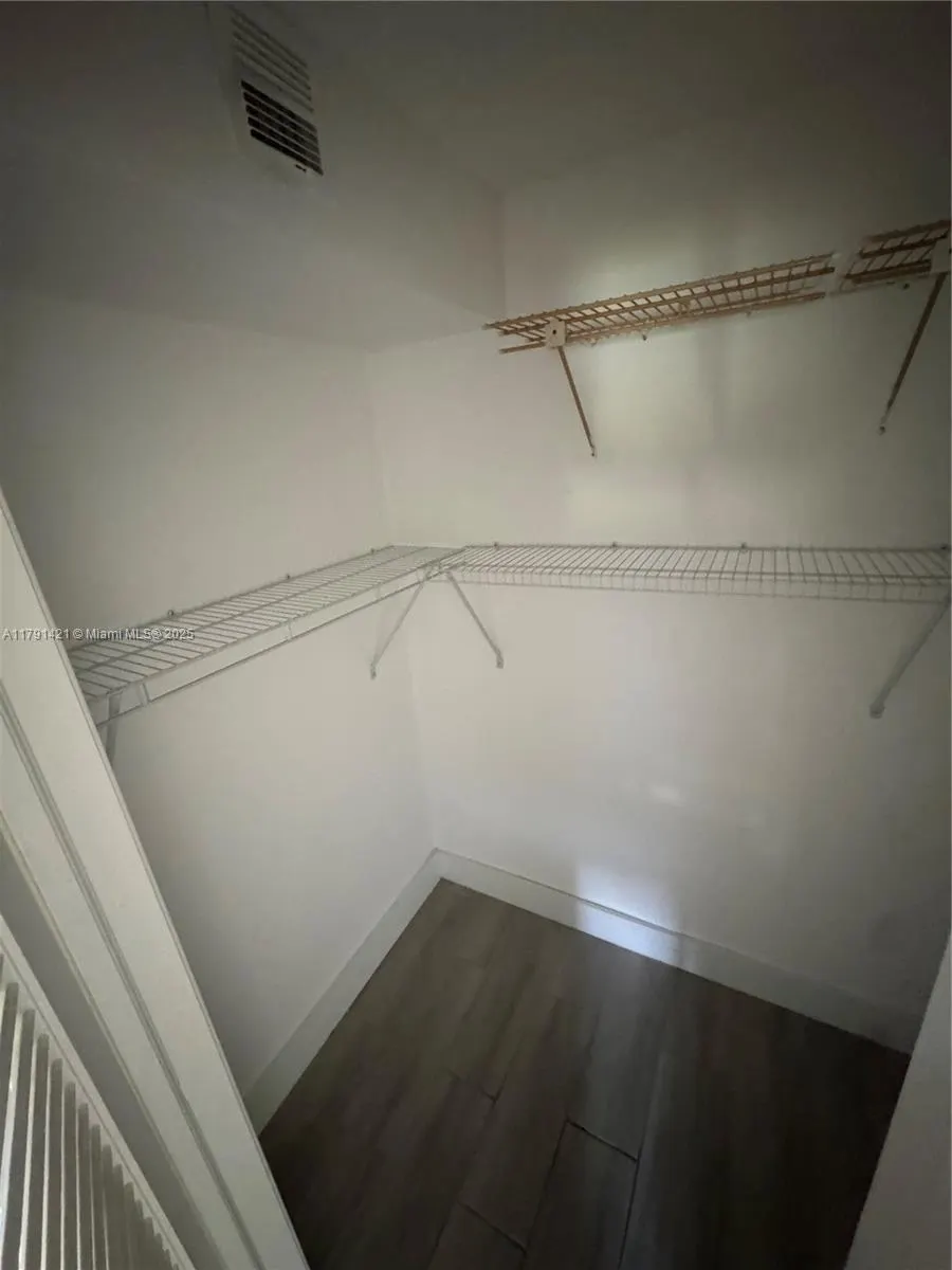 9851 Sandalfoot Blvd, #208