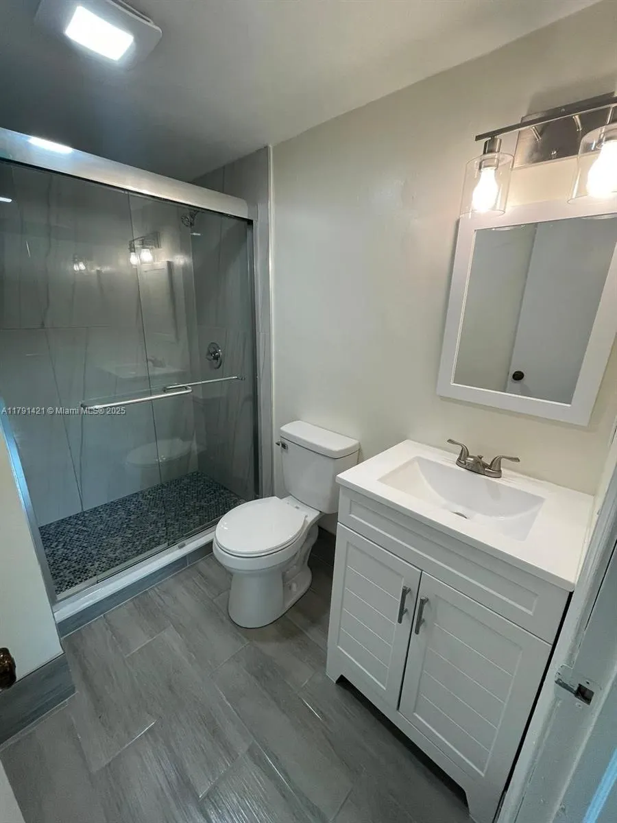 9851 Sandalfoot Blvd, #208