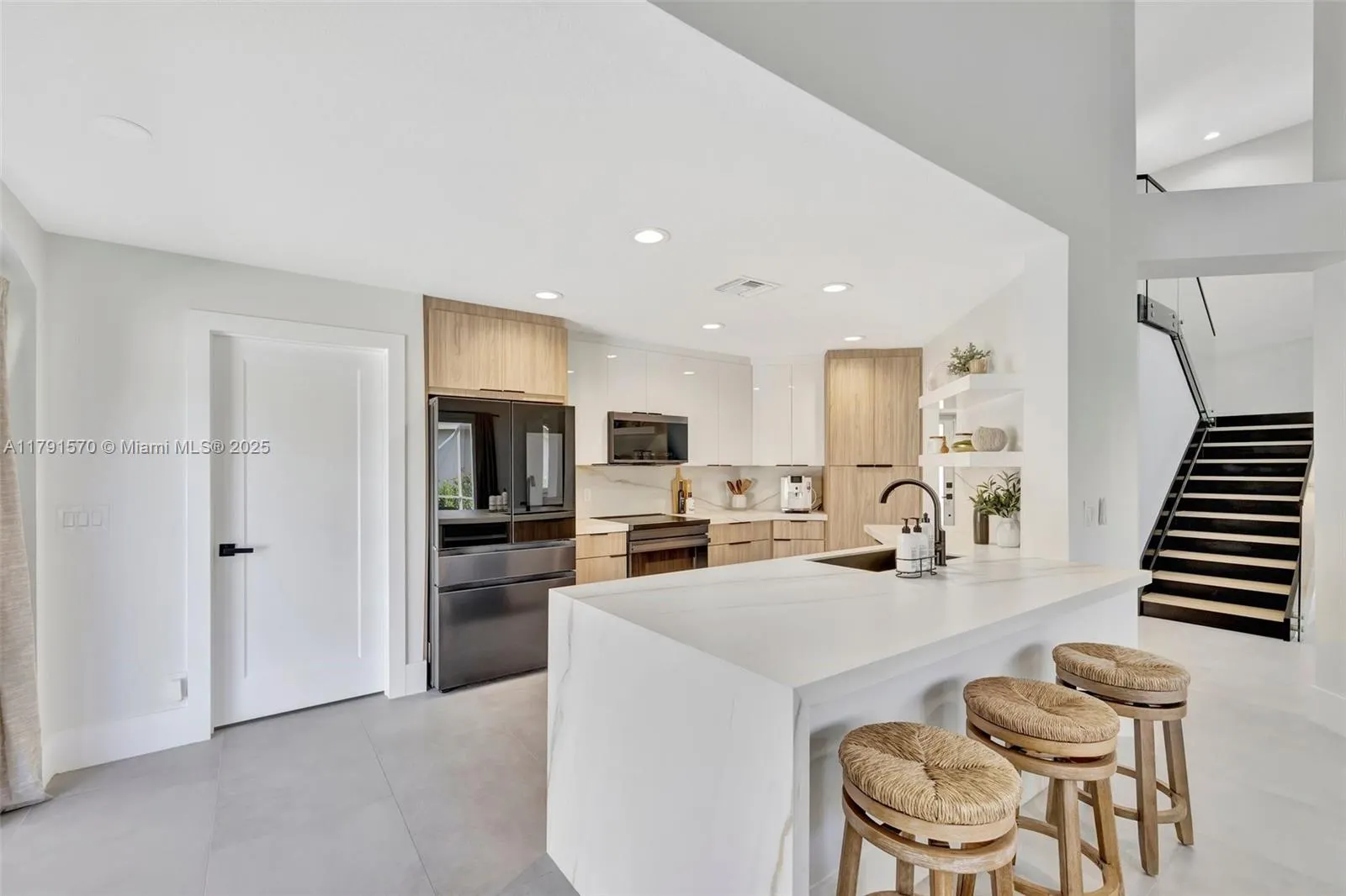 6393 Brava Way