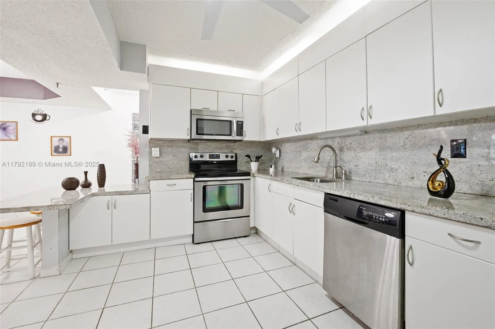 9341 Collins Ave, #1204