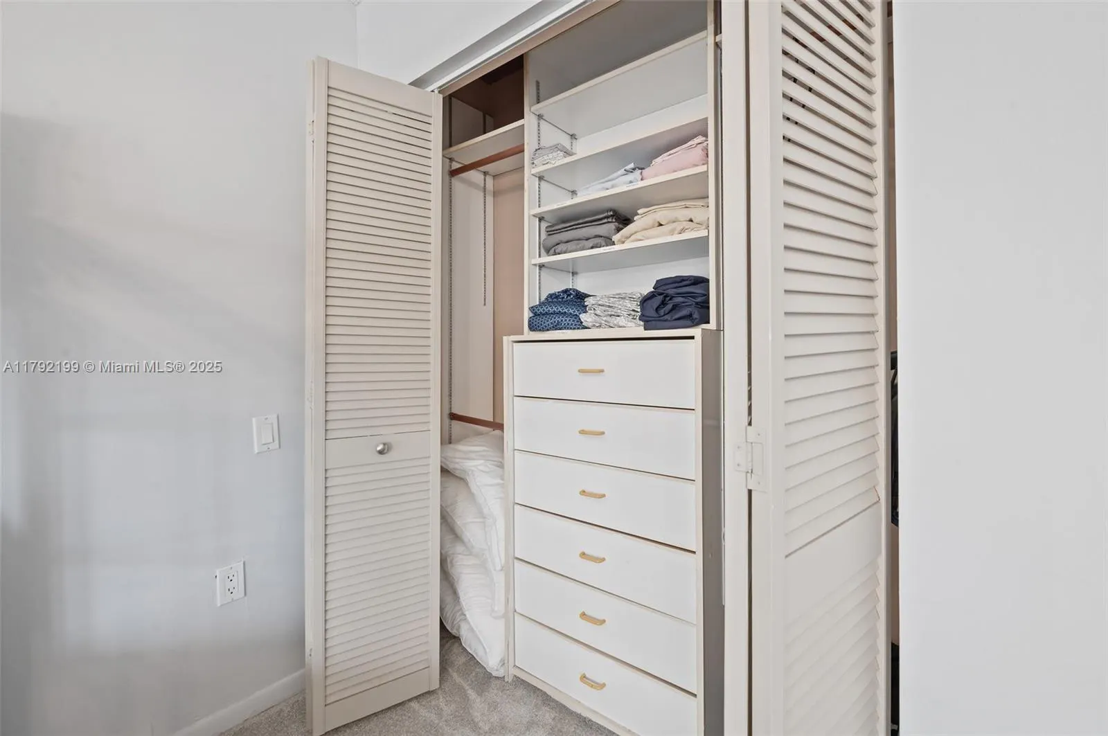 9341 Collins Ave, #1204