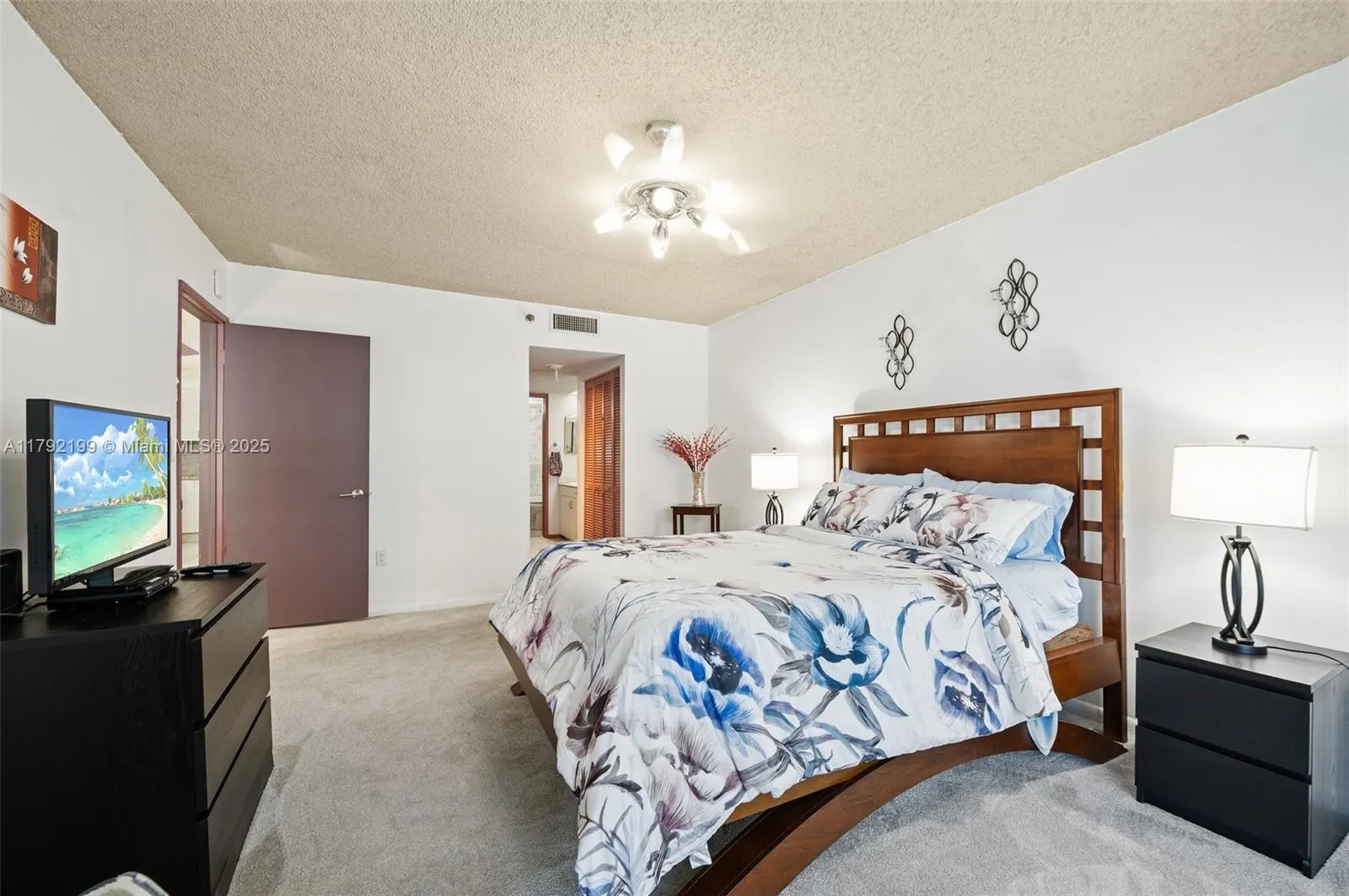 9341 Collins Ave, #1204