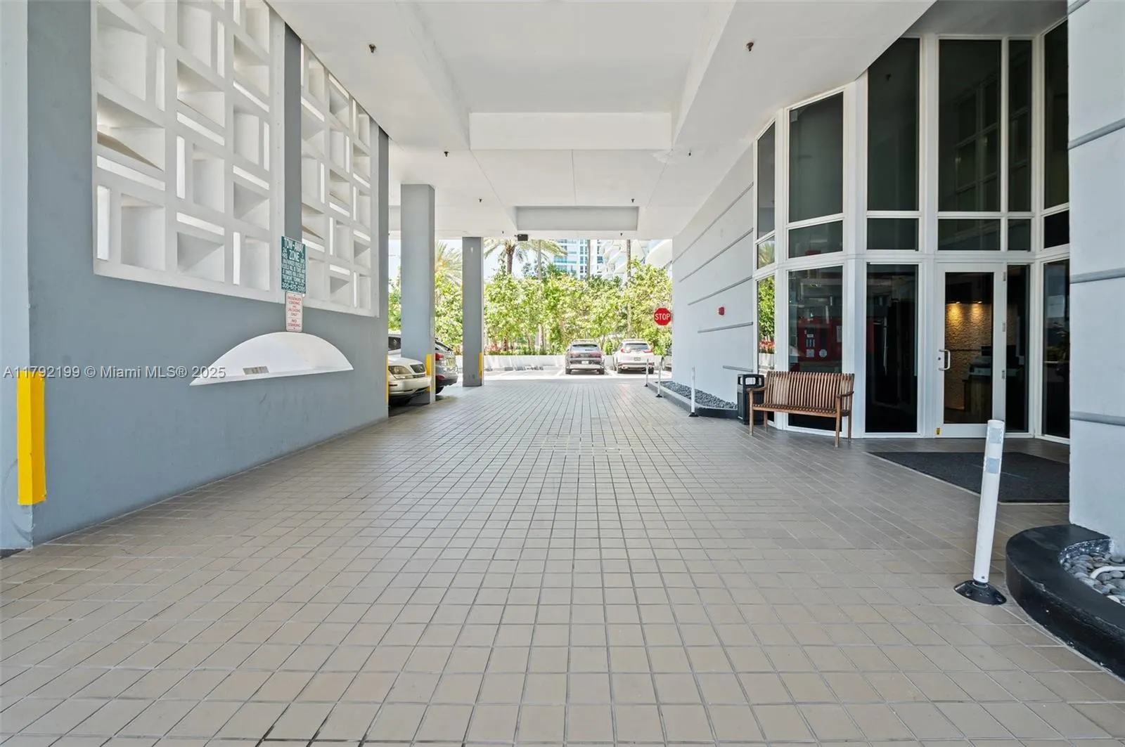 9341 Collins Ave, #1204