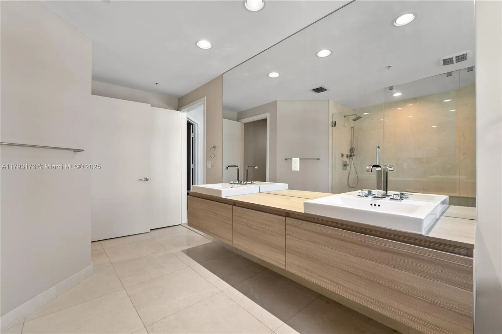 17301 Biscayne Blvd, #603