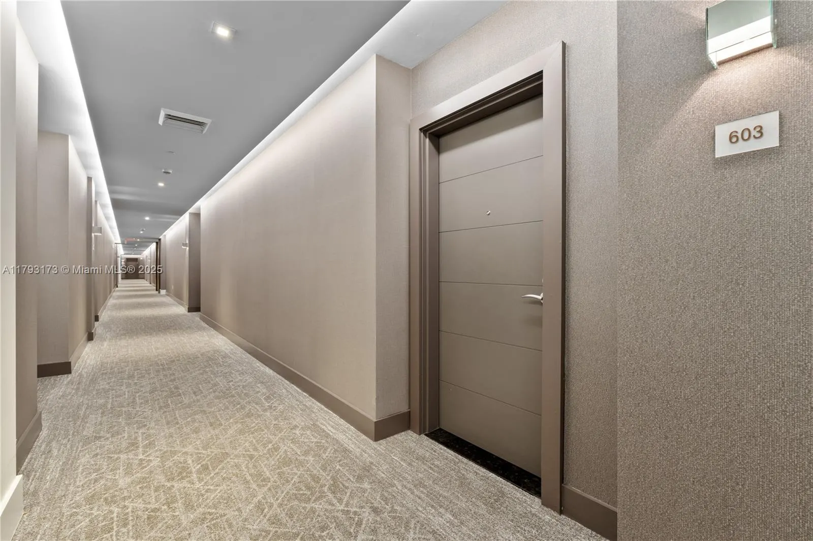 17301 Biscayne Blvd, #603