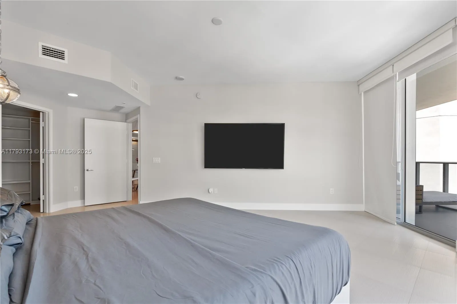 17301 Biscayne Blvd, #603