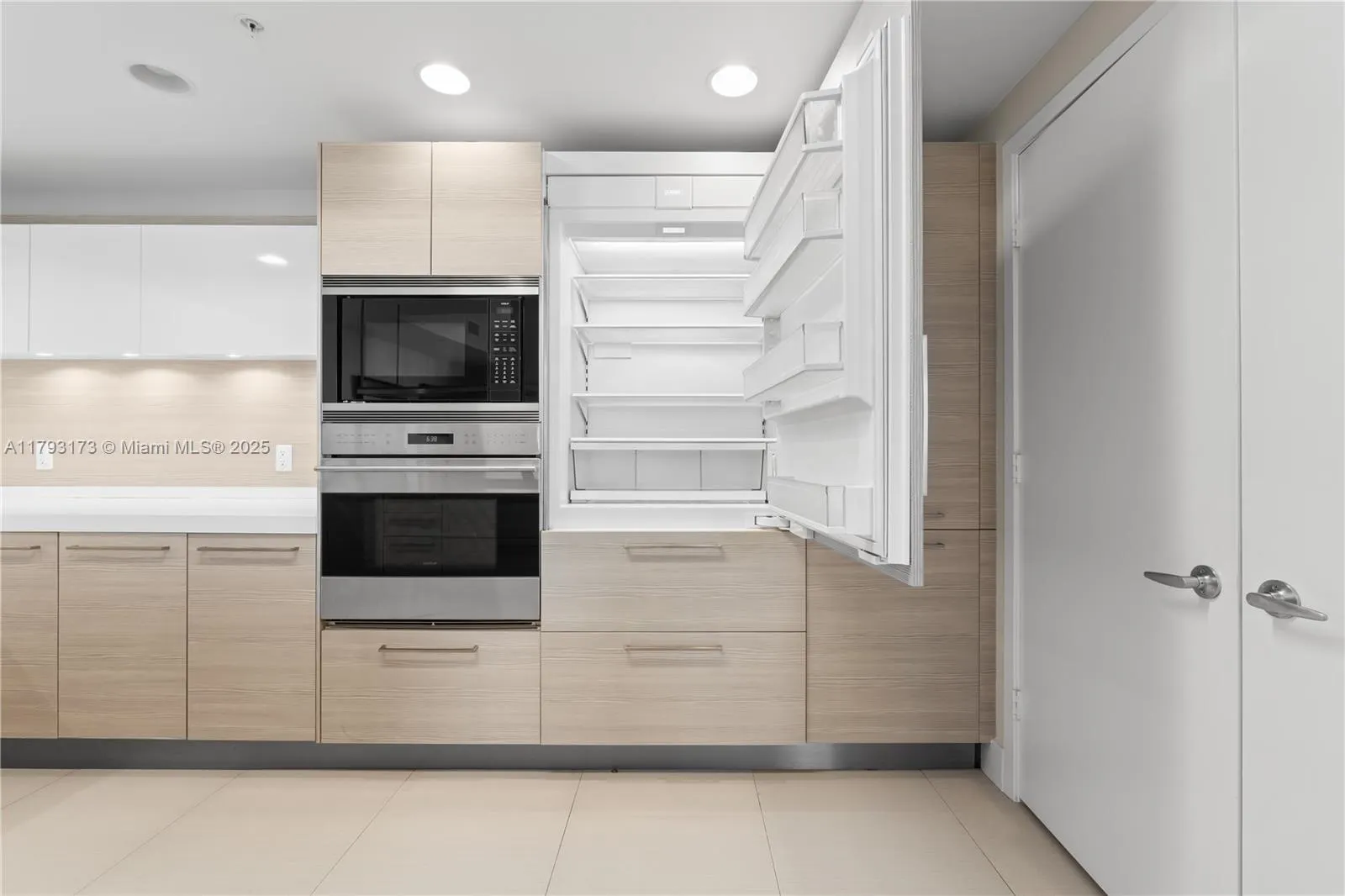 17301 Biscayne Blvd, #603