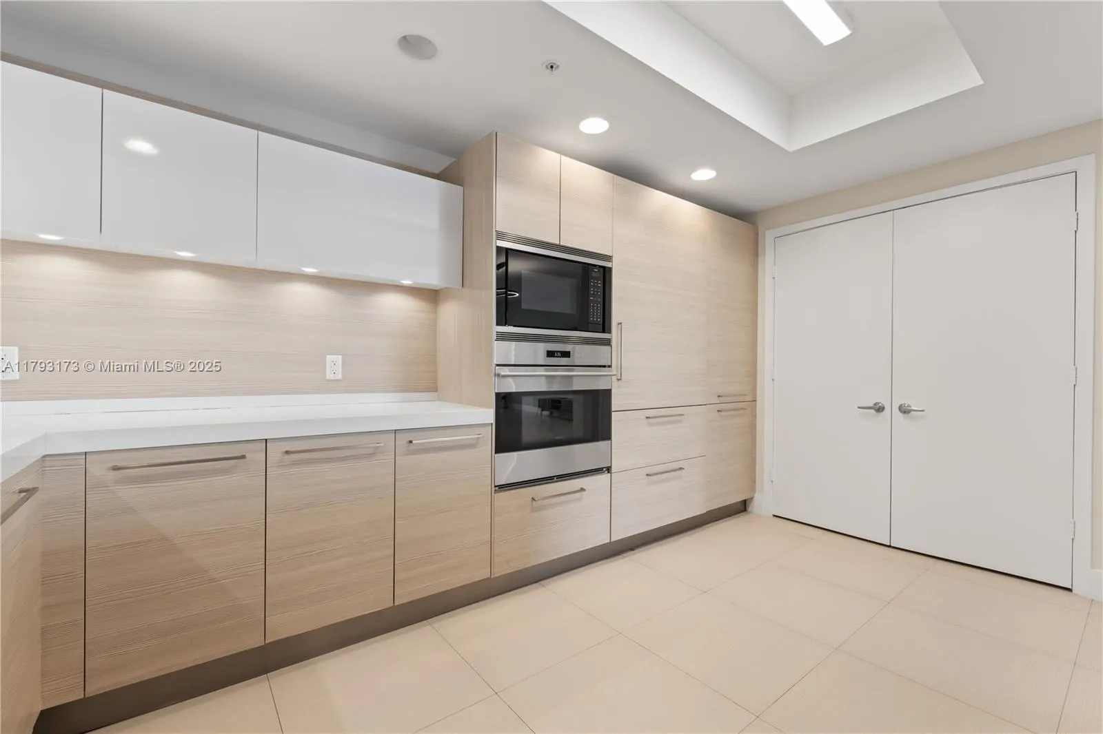 17301 Biscayne Blvd, #603