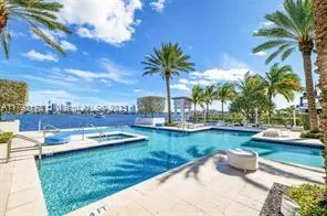 17301 Biscayne Blvd, #603