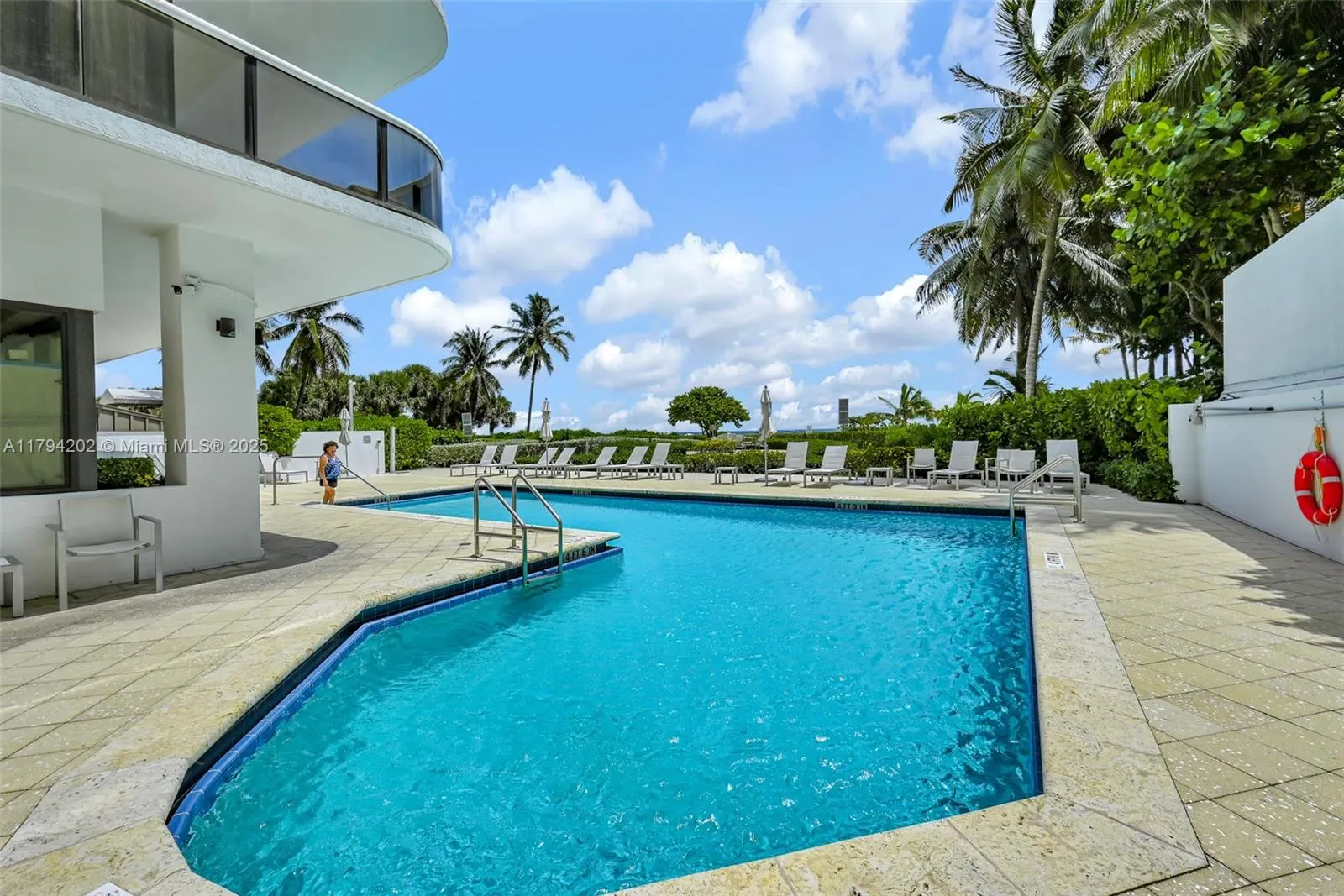 9455 Collins Ave, #603
