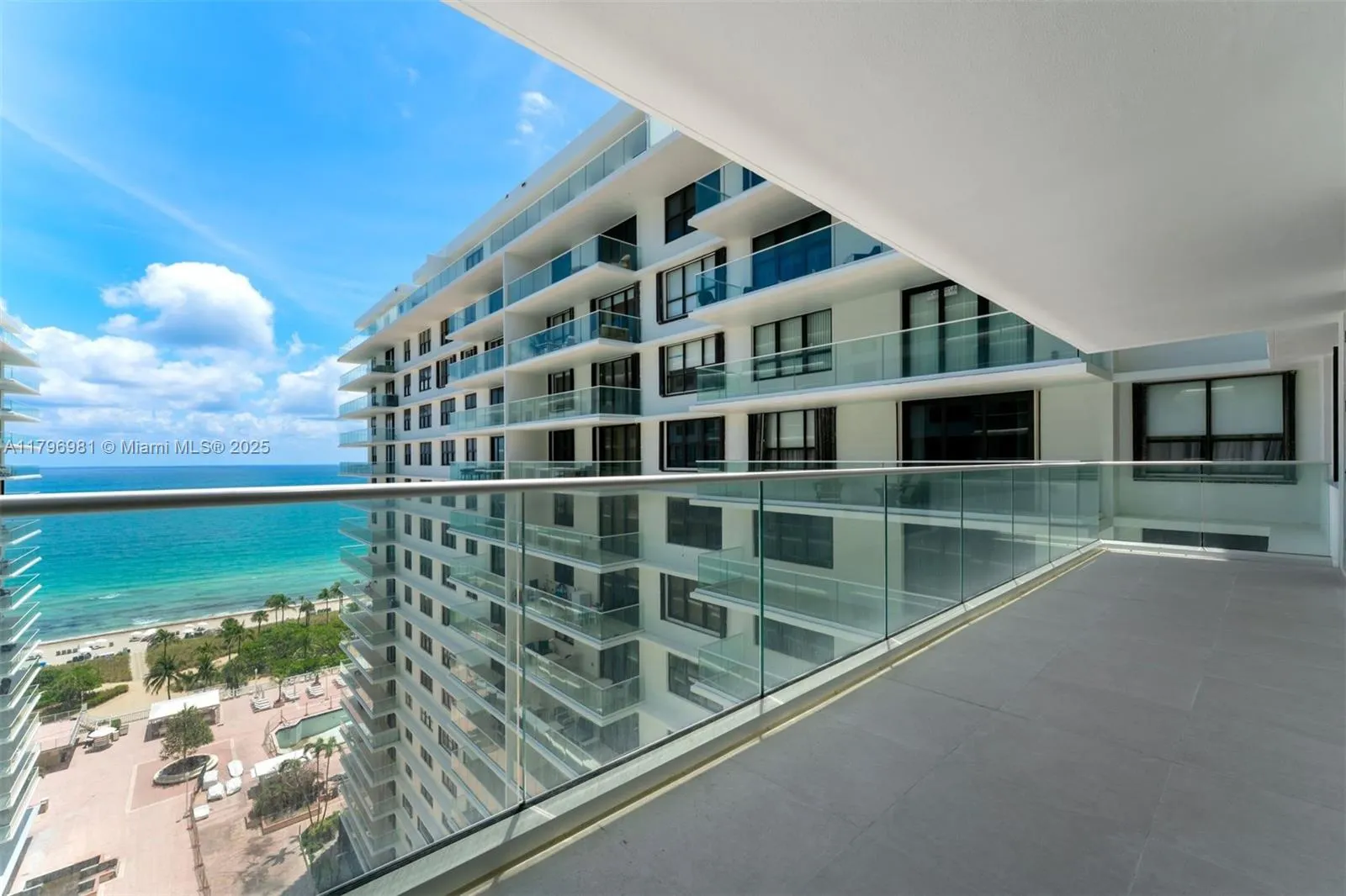 9801 Collins Ave, #17P