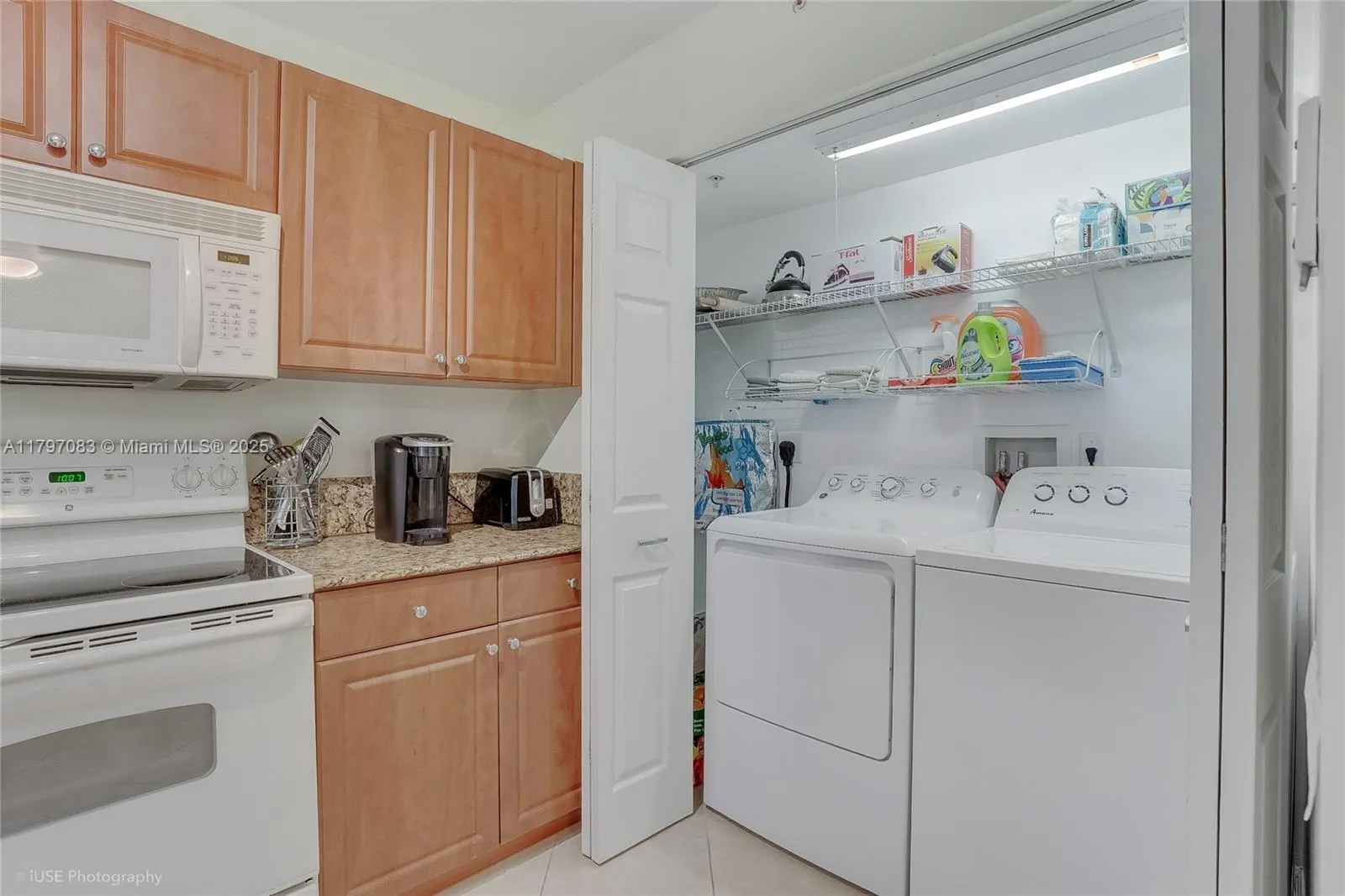 519 E Sheridan St, #3052