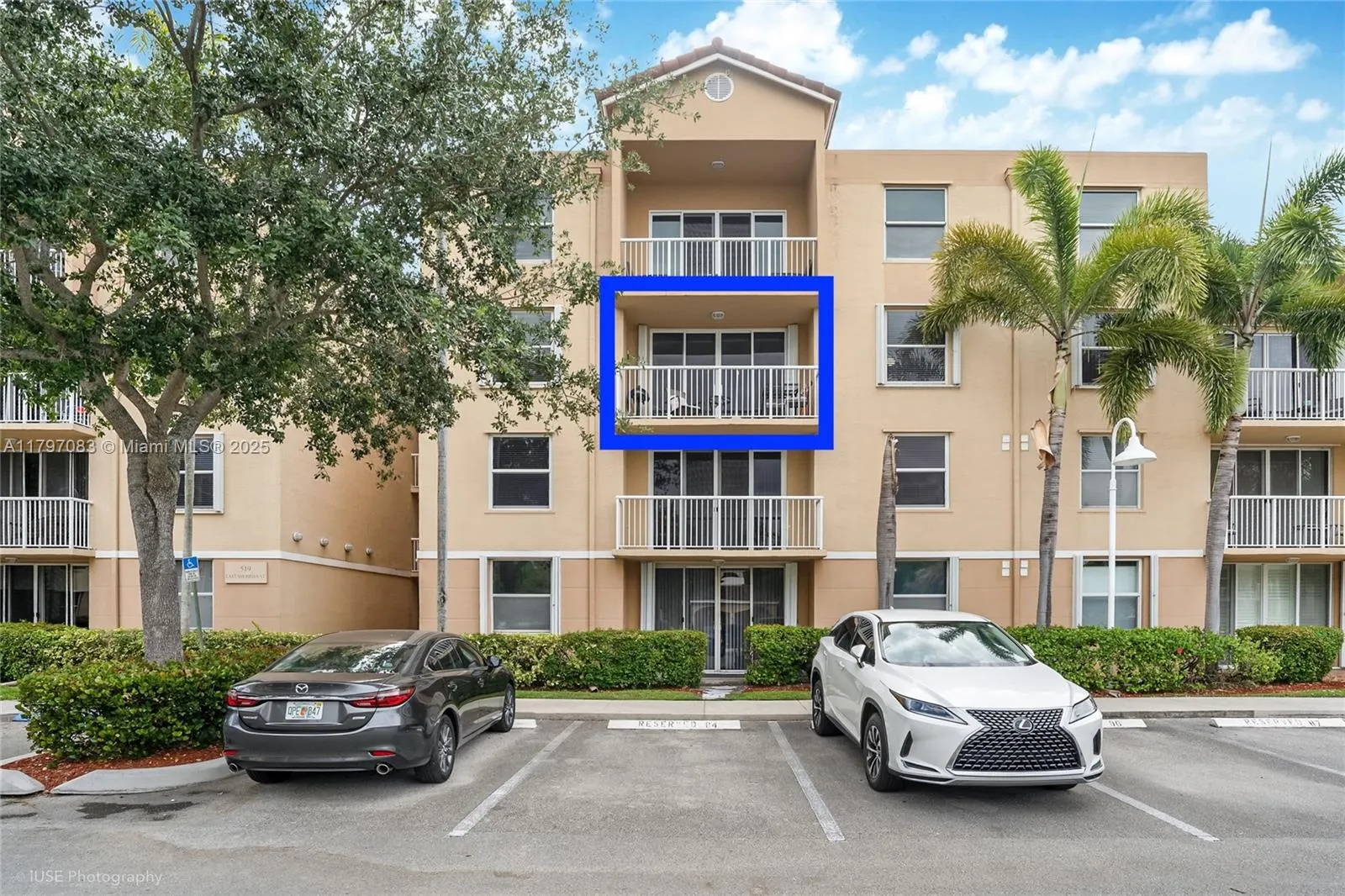 519 E Sheridan St, #3052