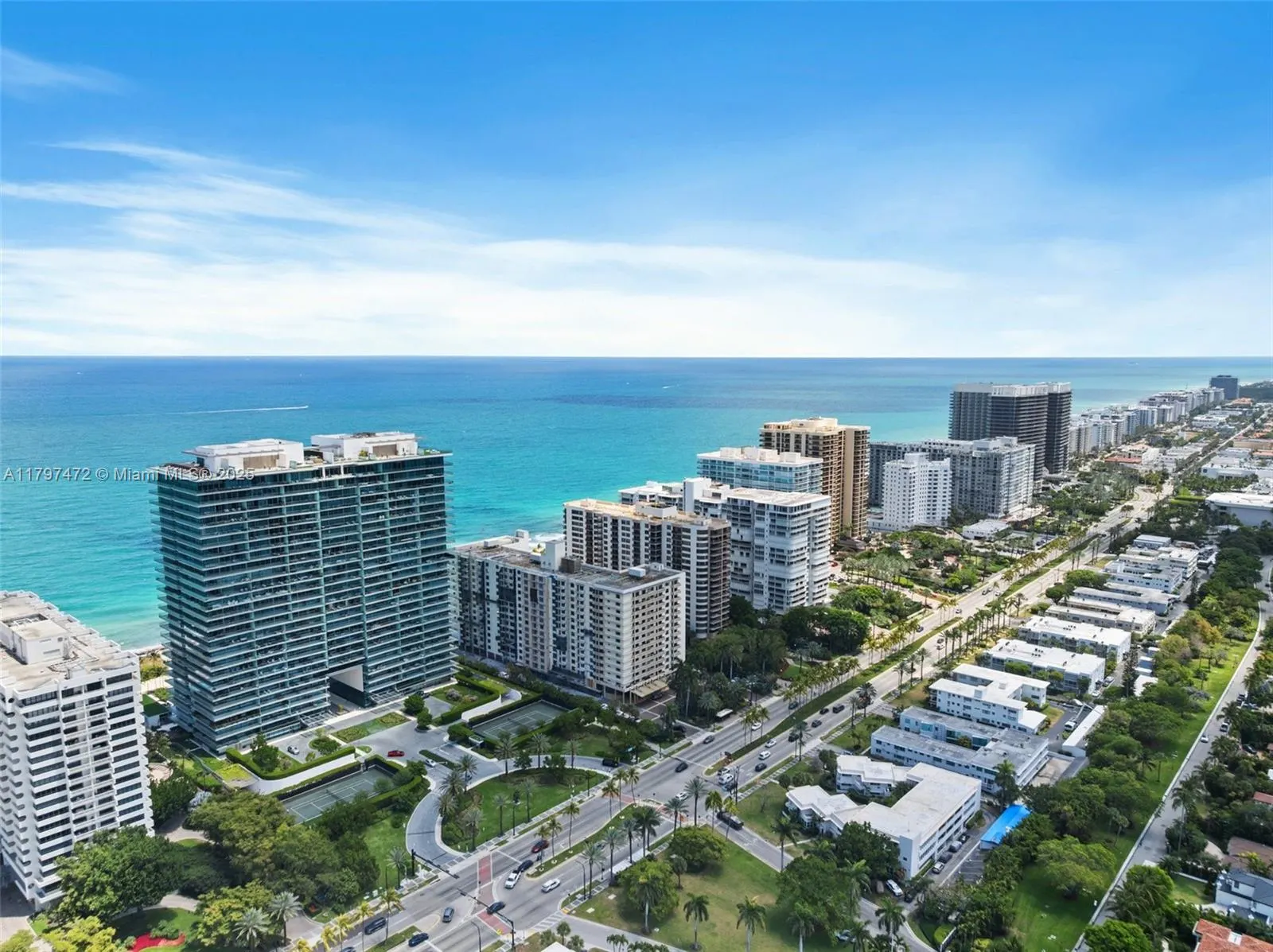 10201 Collins Ave, #303