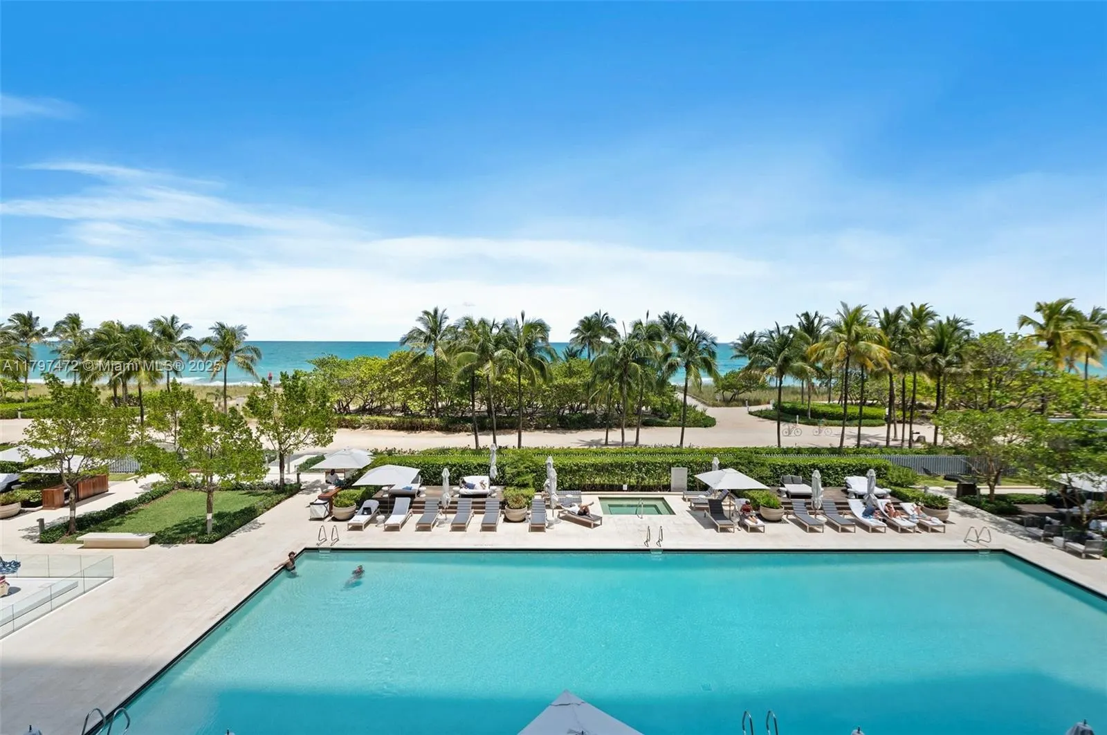 10201 Collins Ave, #303