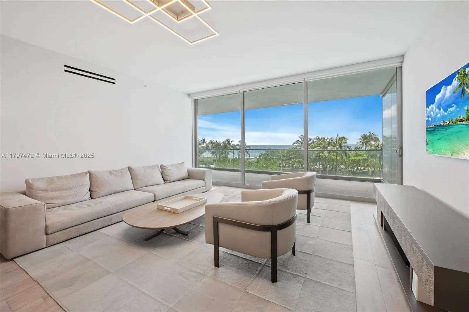 10201 Collins Ave, #303