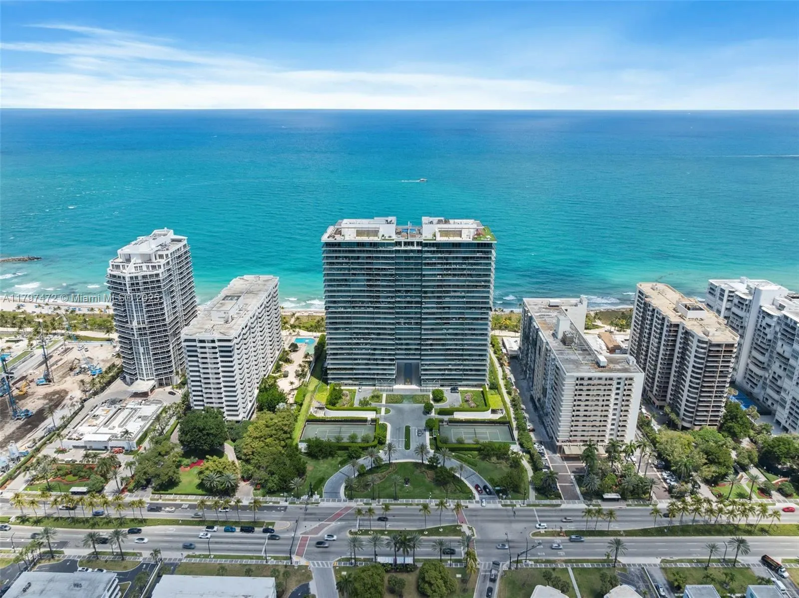 10201 Collins Ave, #303