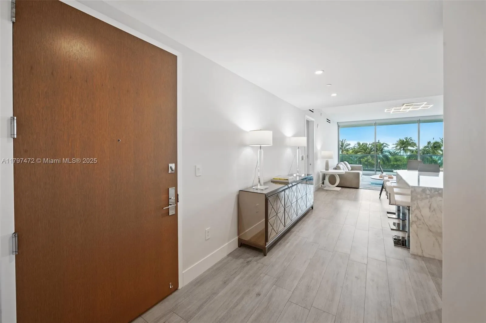 10201 Collins Ave, #303