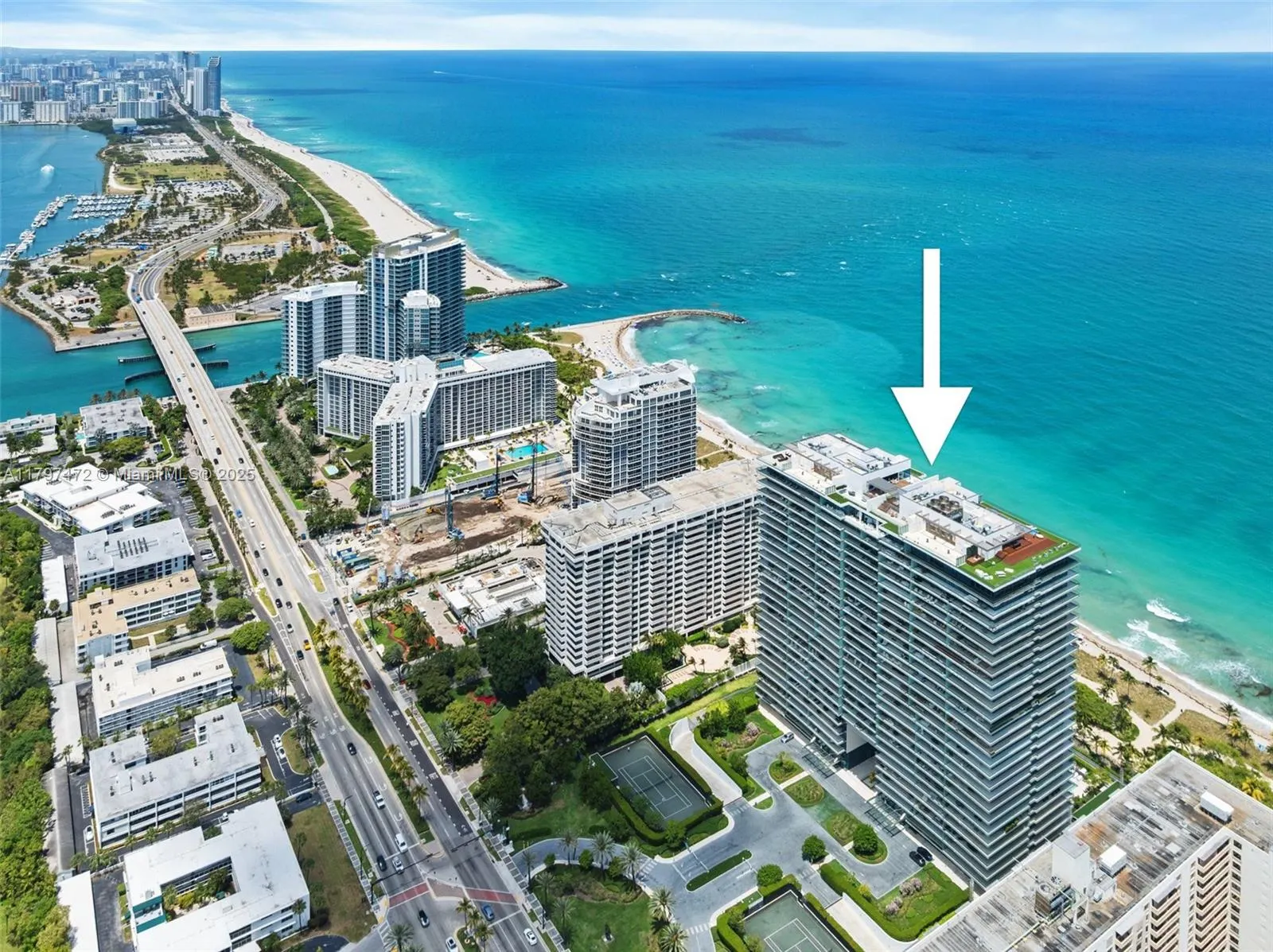 10201 Collins Ave, #303