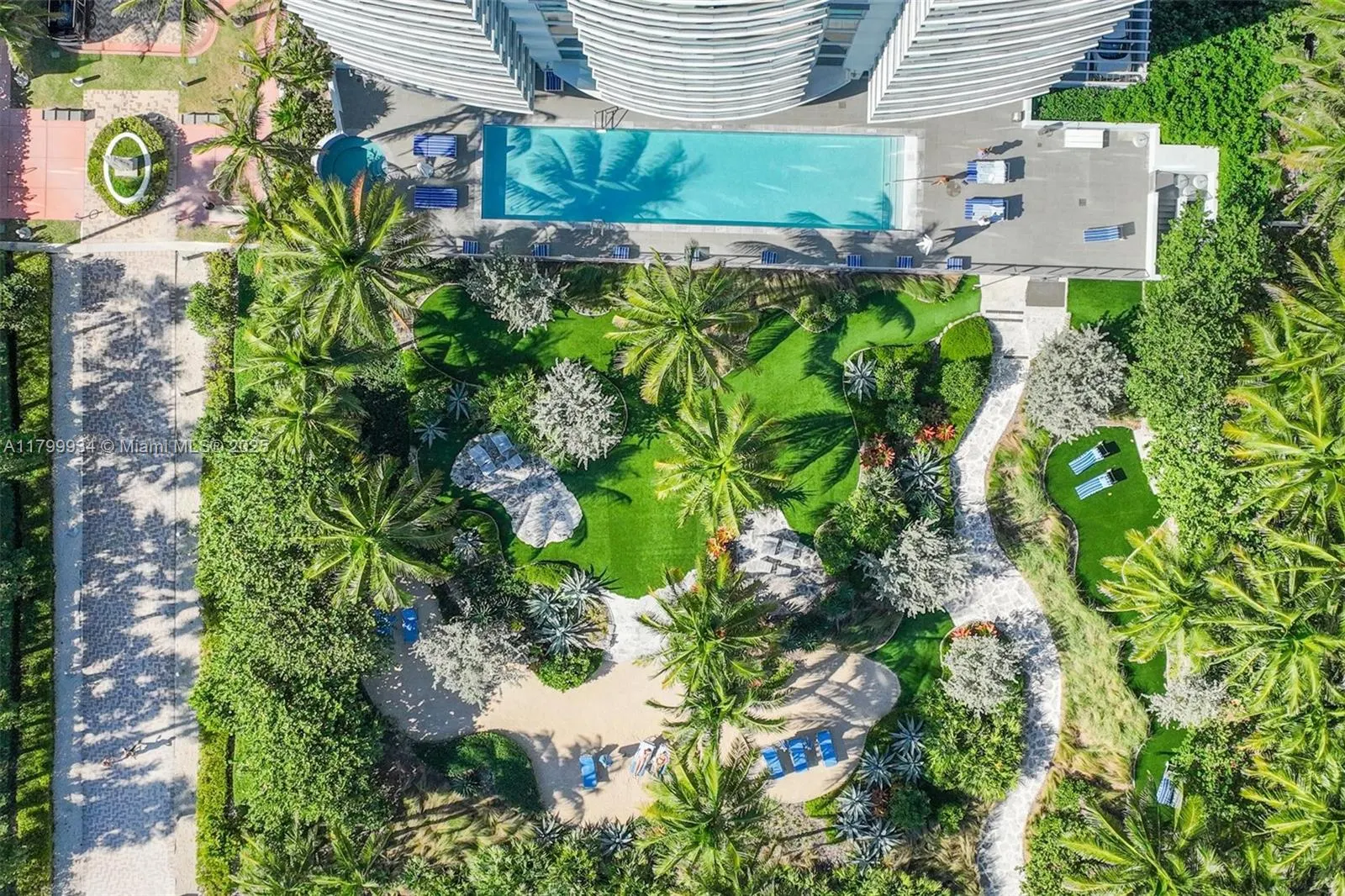 9401 Collins Ave, #505