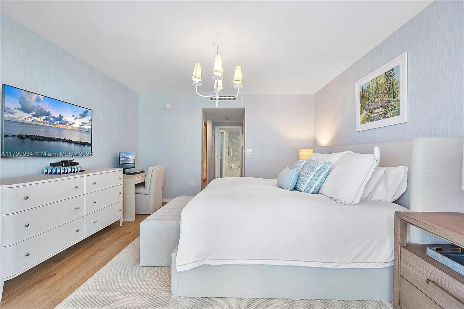 9401 Collins Ave, #505