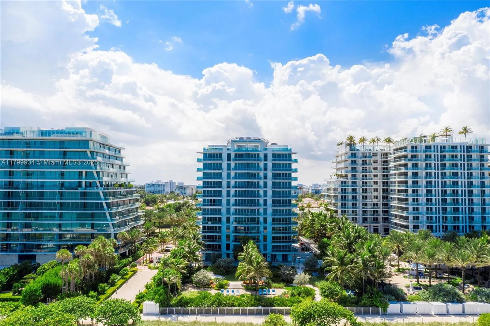 9401 Collins Ave, #505