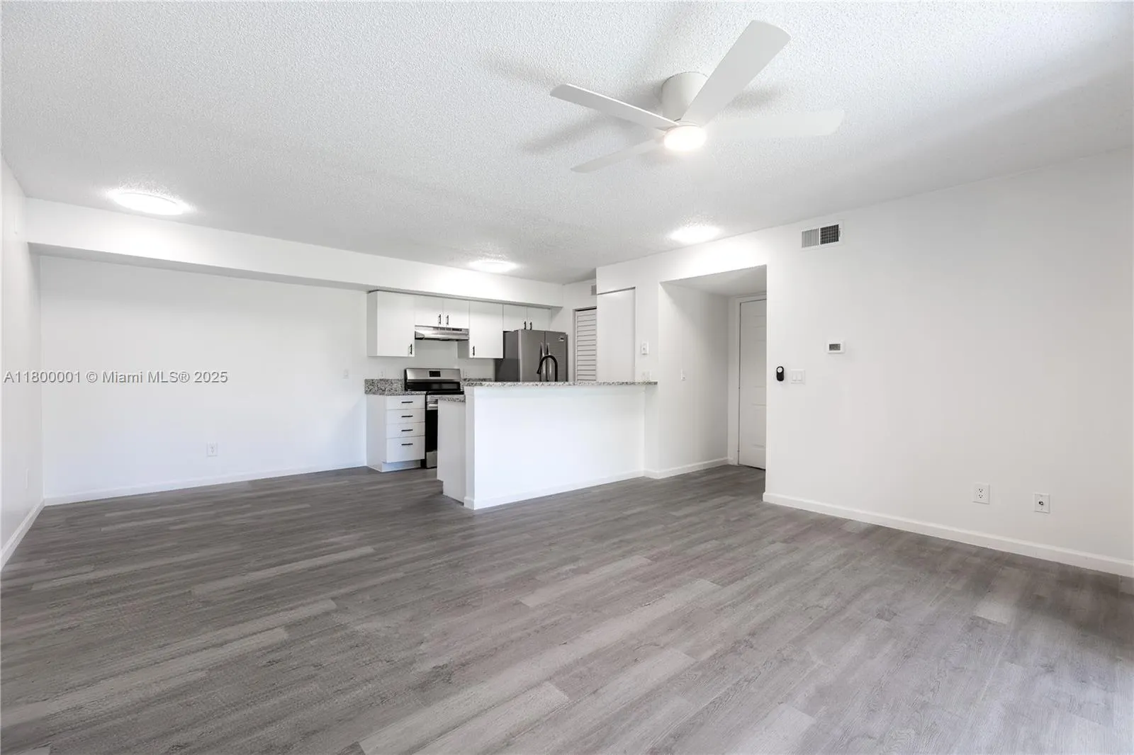 2094 Arbour Walk, #318