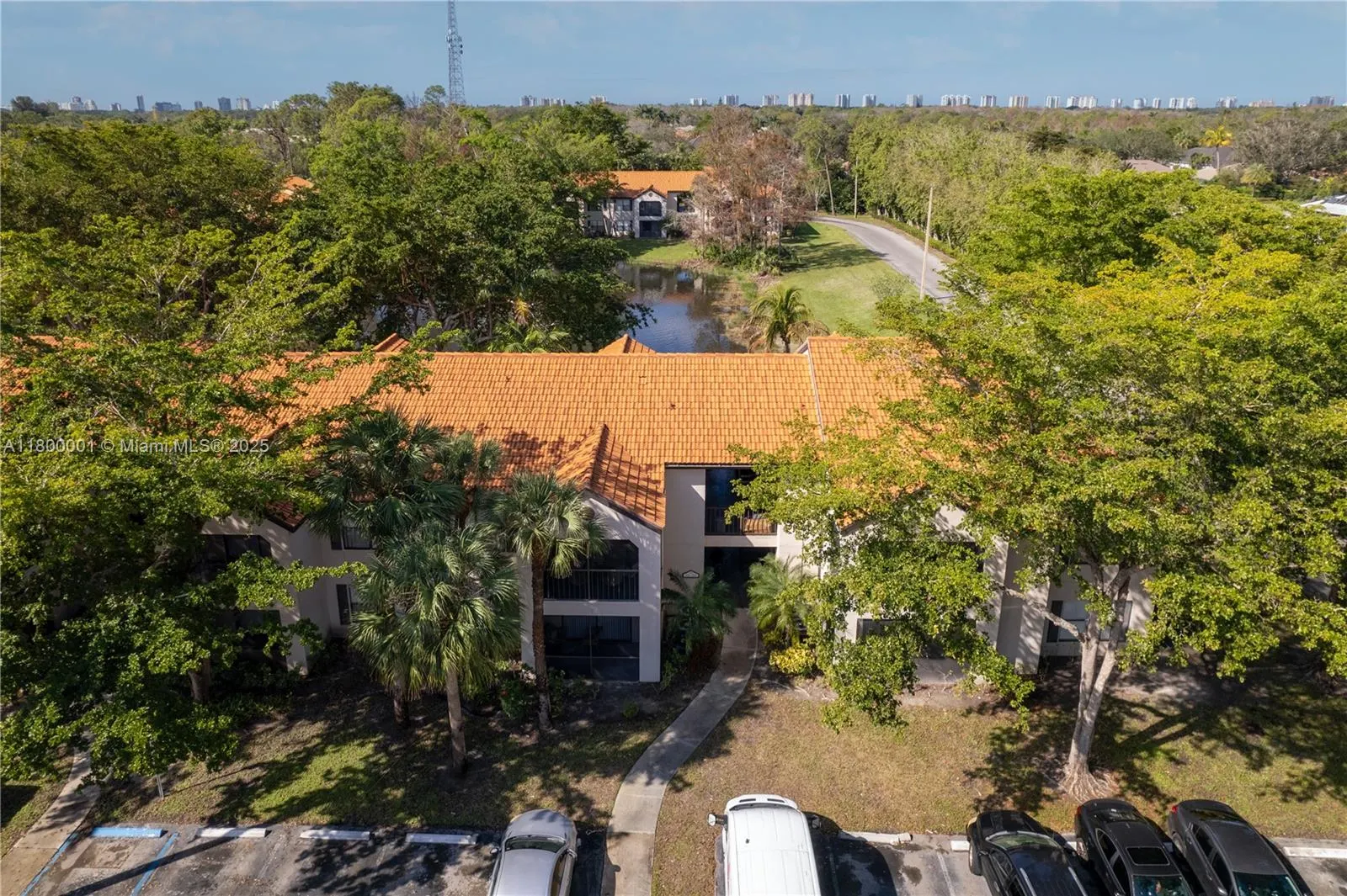 2094 Arbour Walk, #318