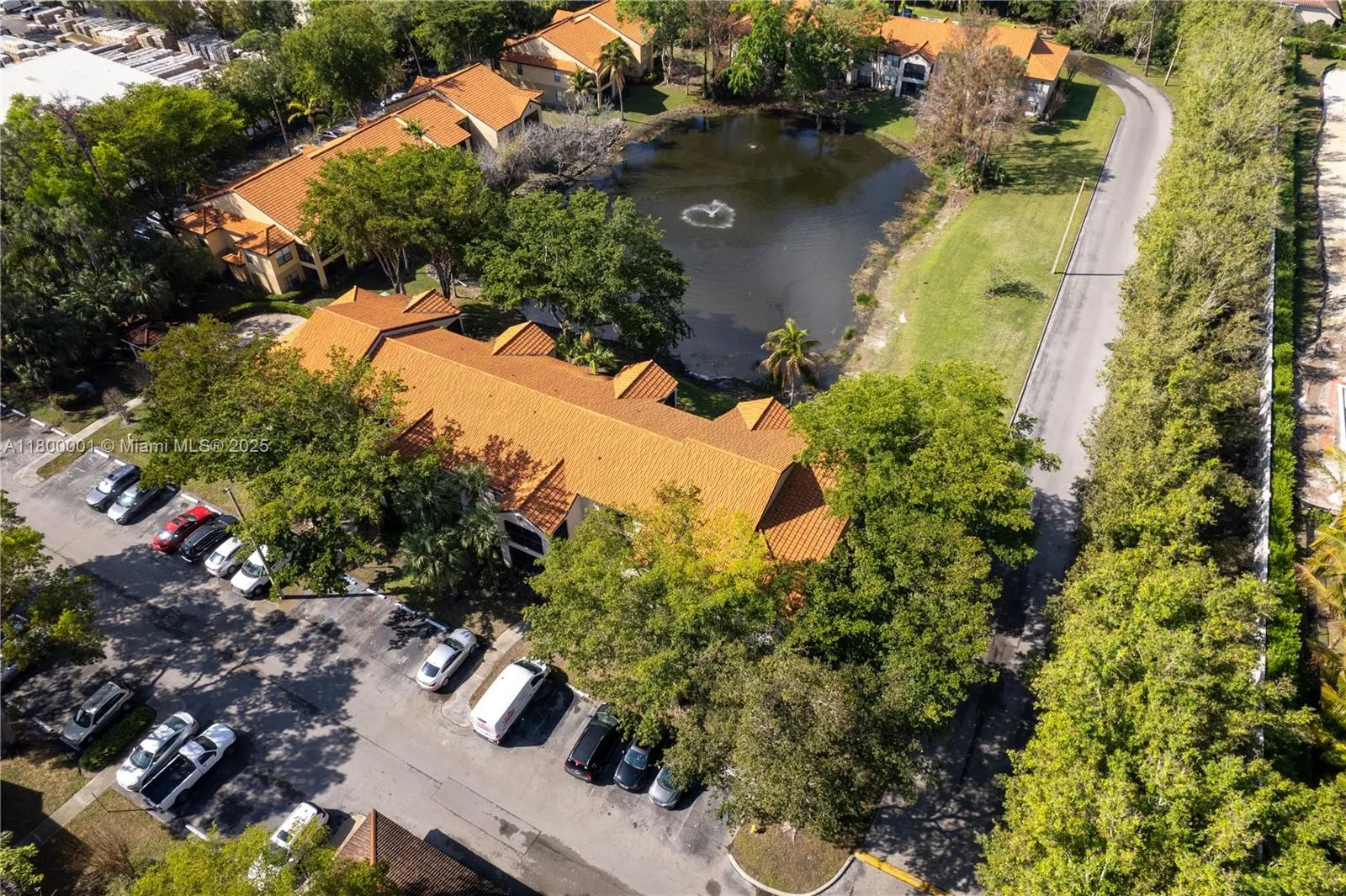 2094 Arbour Walk, #318