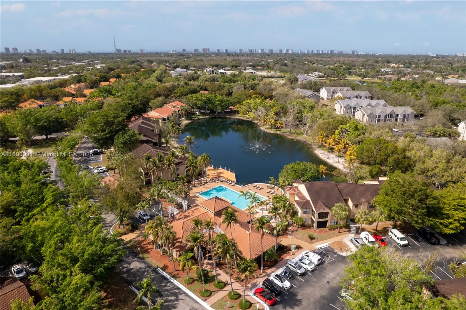 2094 Arbour Walk, #318