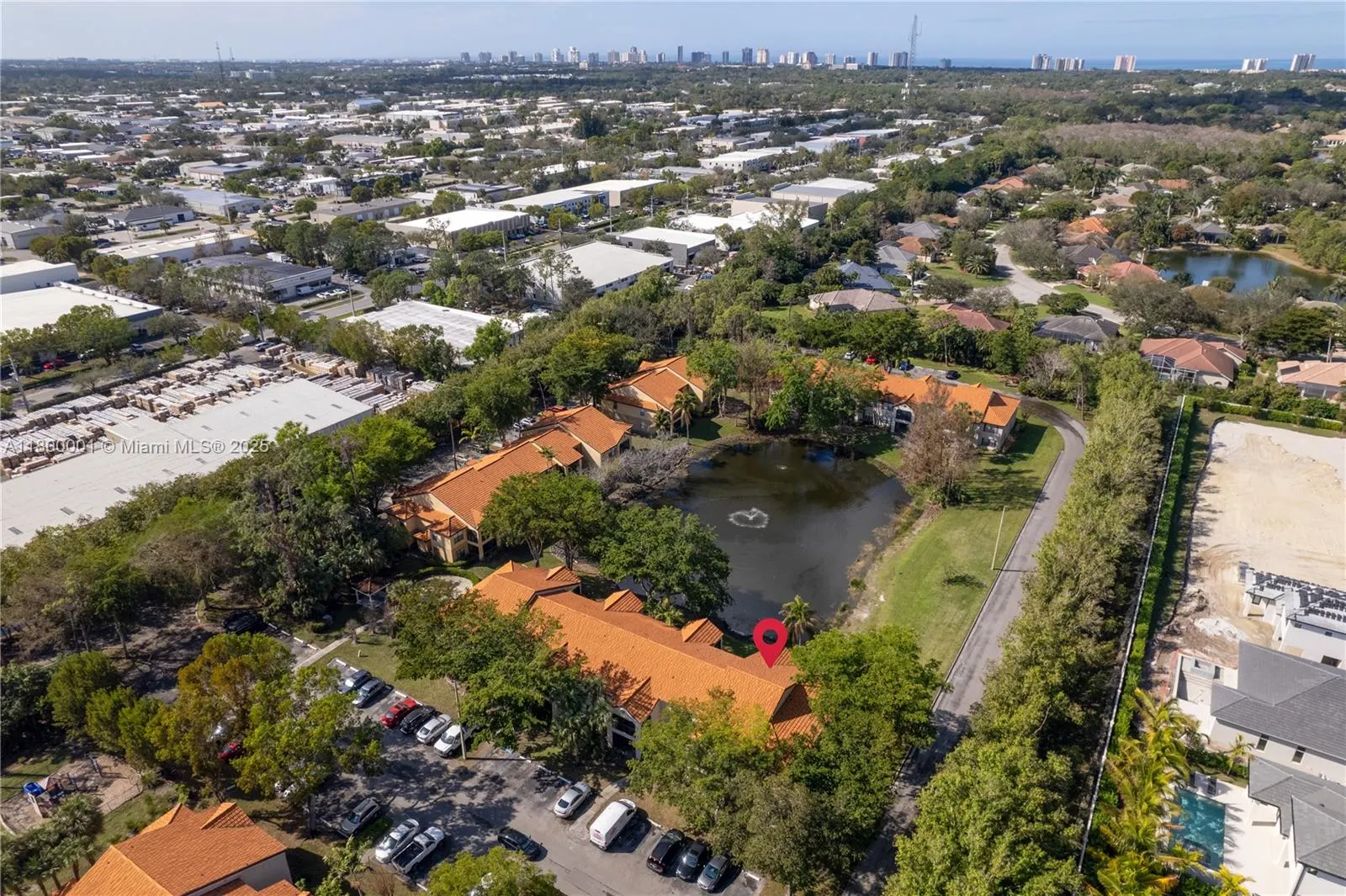 2094 Arbour Walk, #318