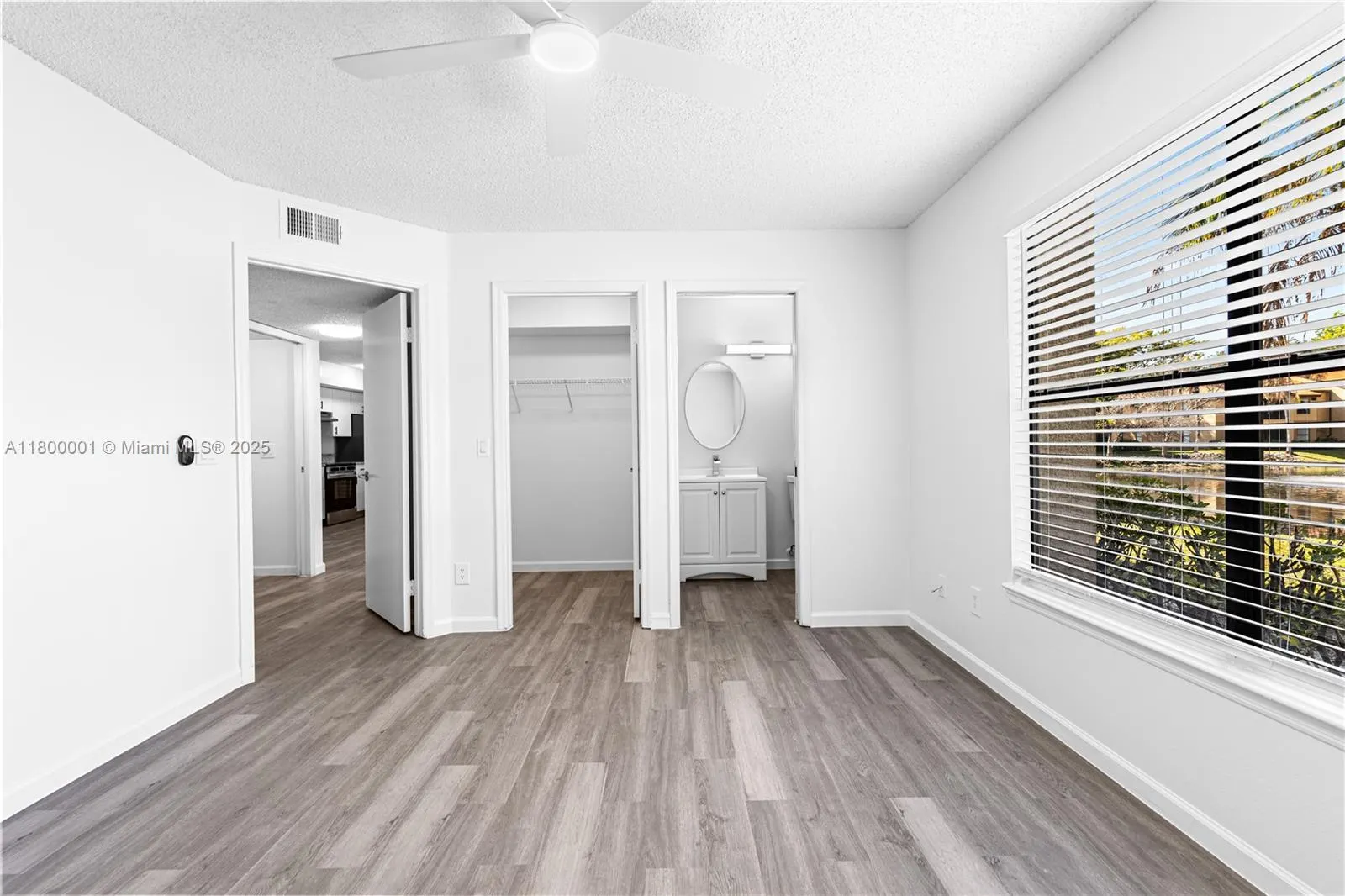 2094 Arbour Walk, #318