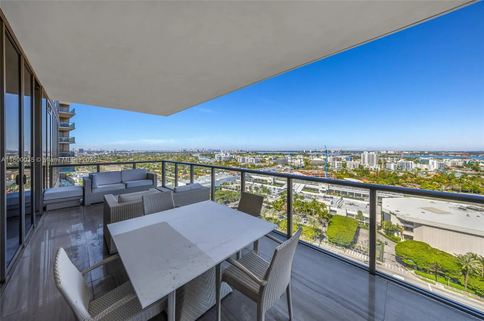 9705 Collins Ave, #1805N