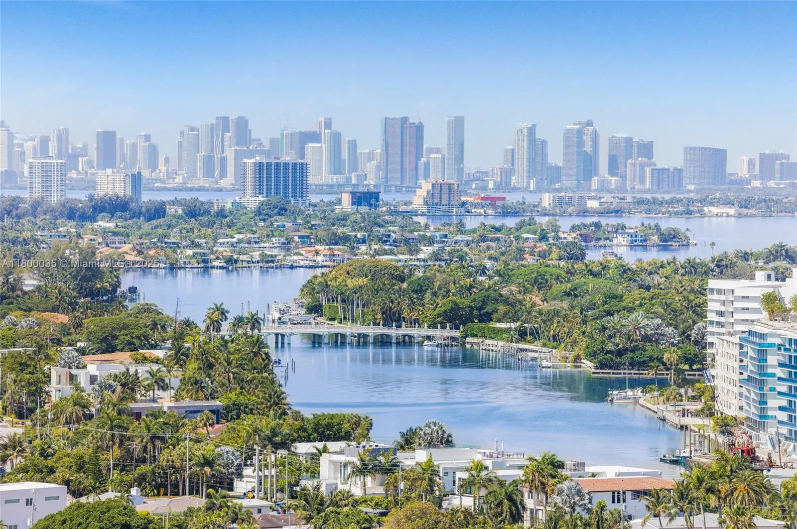 9705 Collins Ave, #1805N