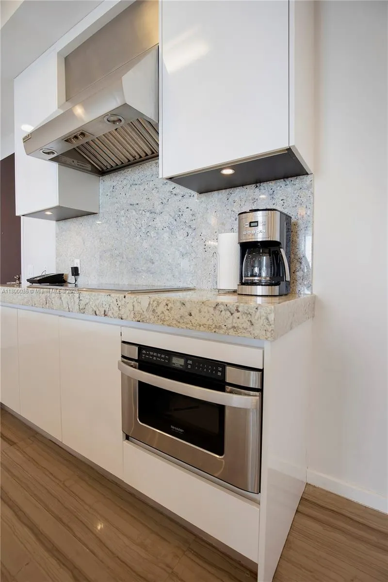 9705 Collins Ave, #1805N