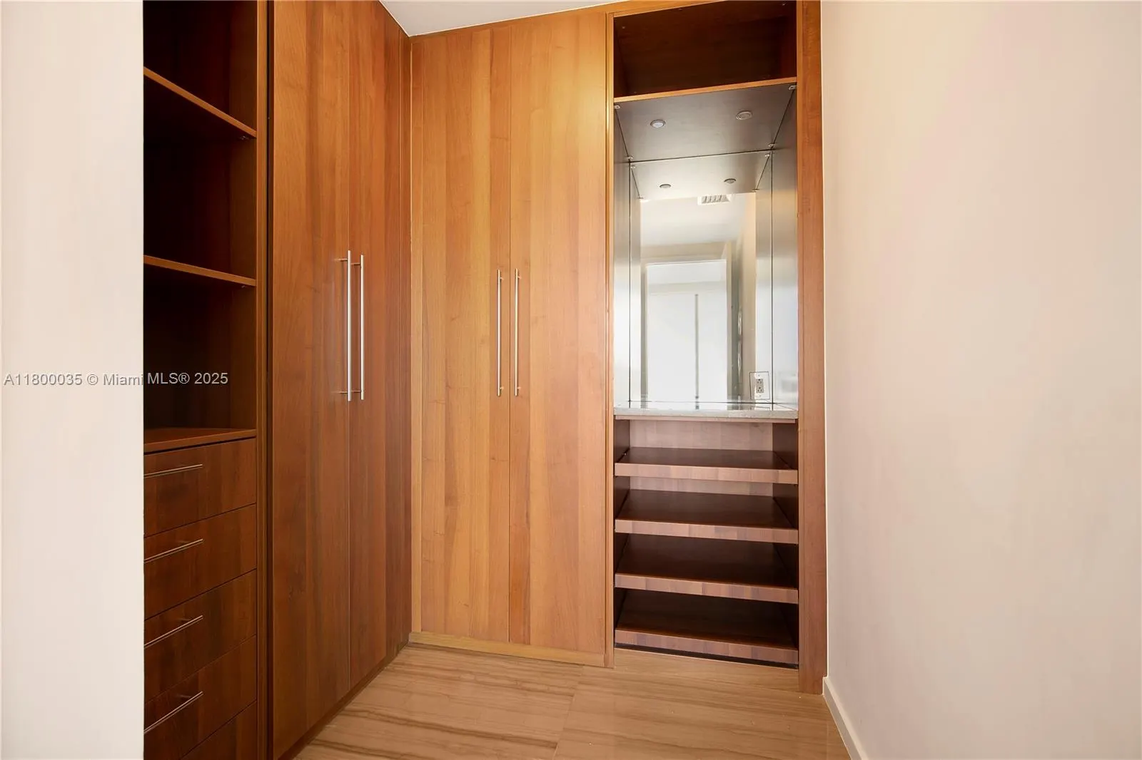 9705 Collins Ave, #1805N