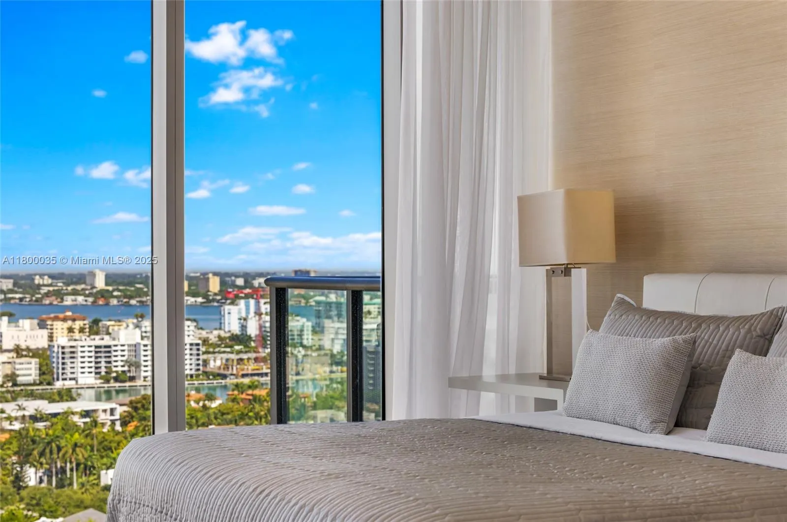 9705 Collins Ave, #1805N