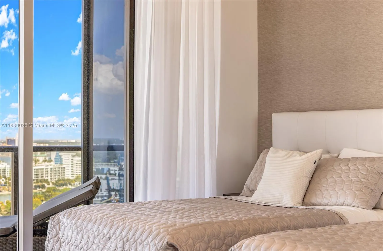 9705 Collins Ave, #1805N