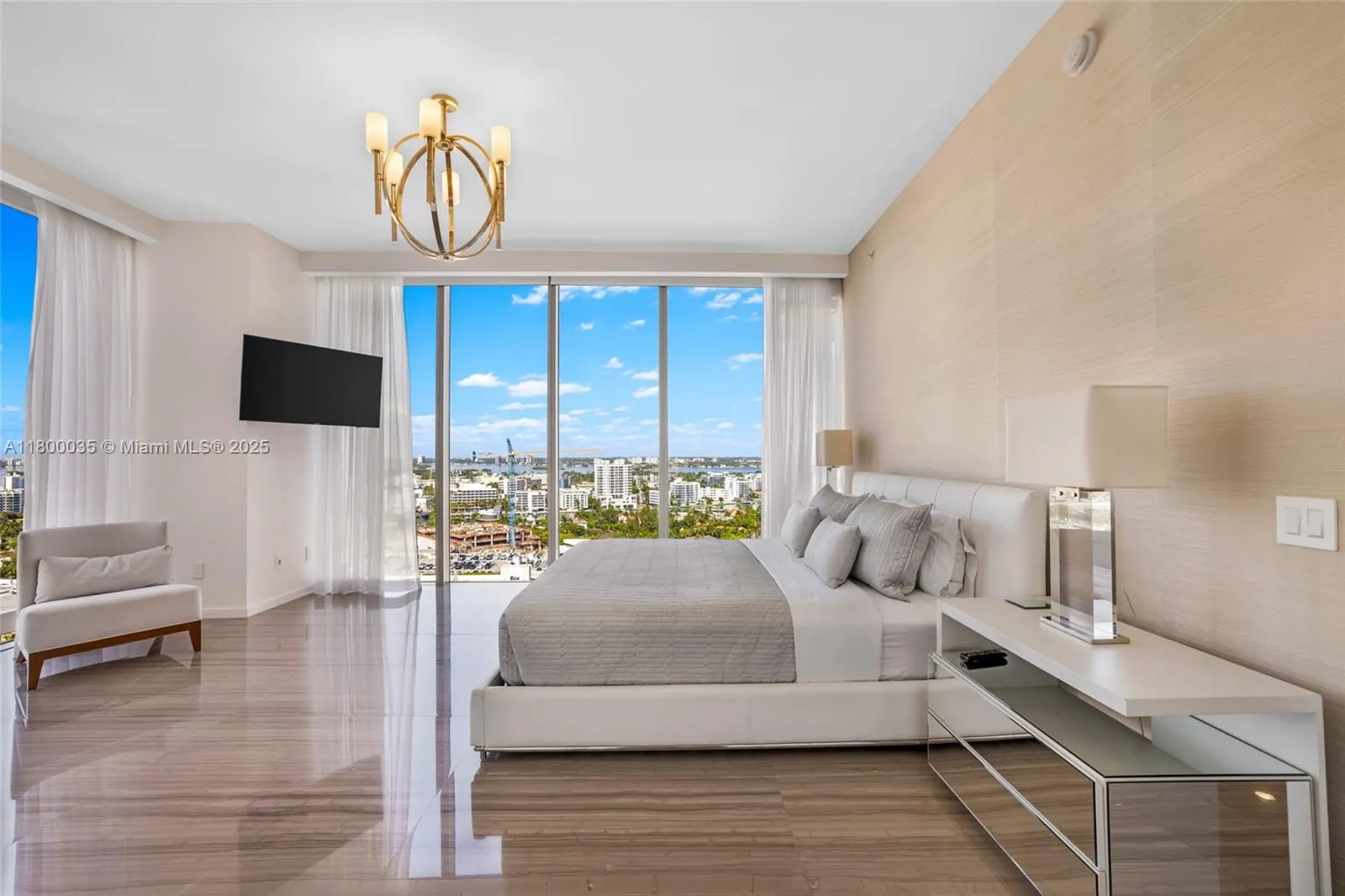 9705 Collins Ave, #1805N
