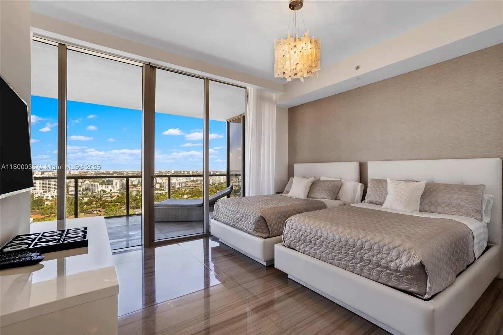 9705 Collins Ave, #1805N