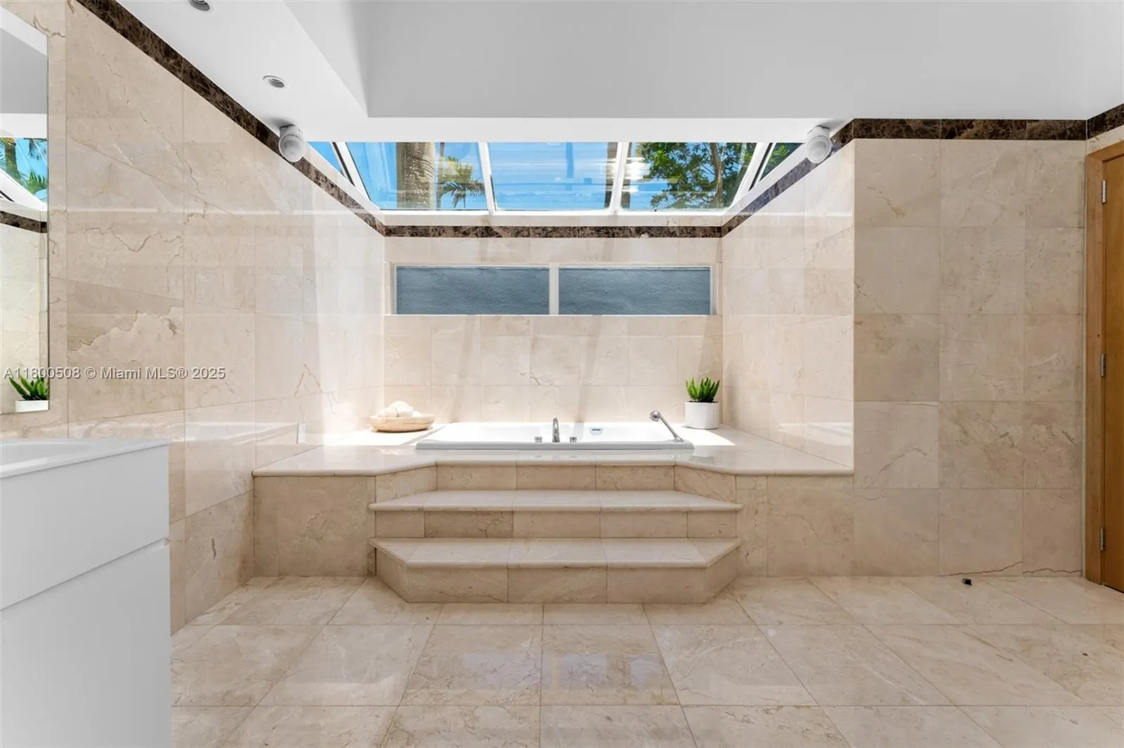 9500 SW 60th Ct