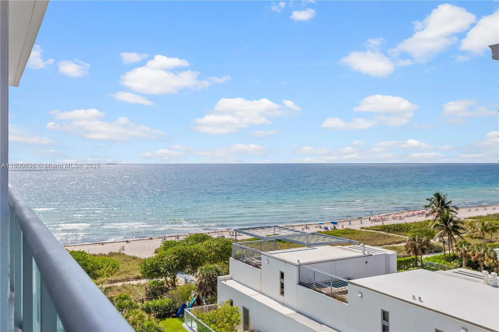 9511 Collins Ave, #806