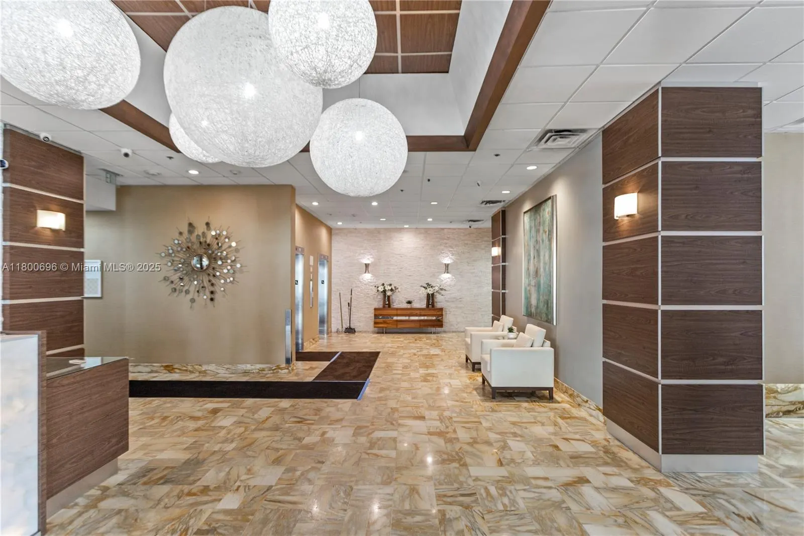 9511 Collins Ave, #806