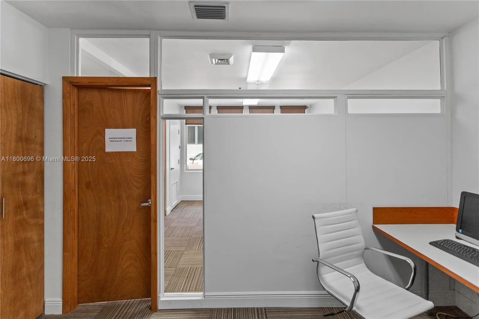 9511 Collins Ave, #806