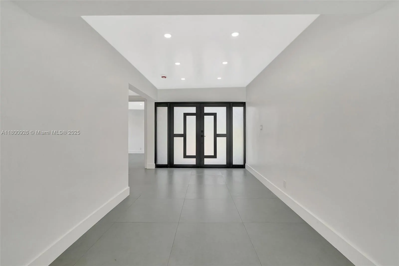 129 NE 2nd Ave