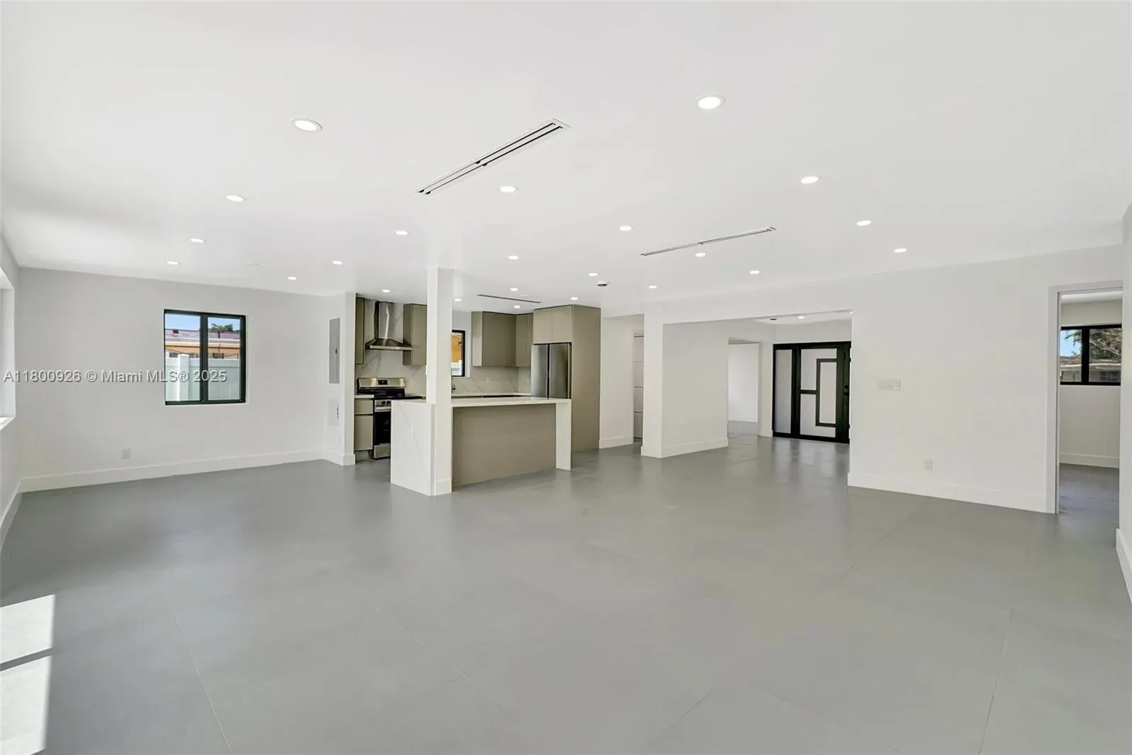 129 NE 2nd Ave