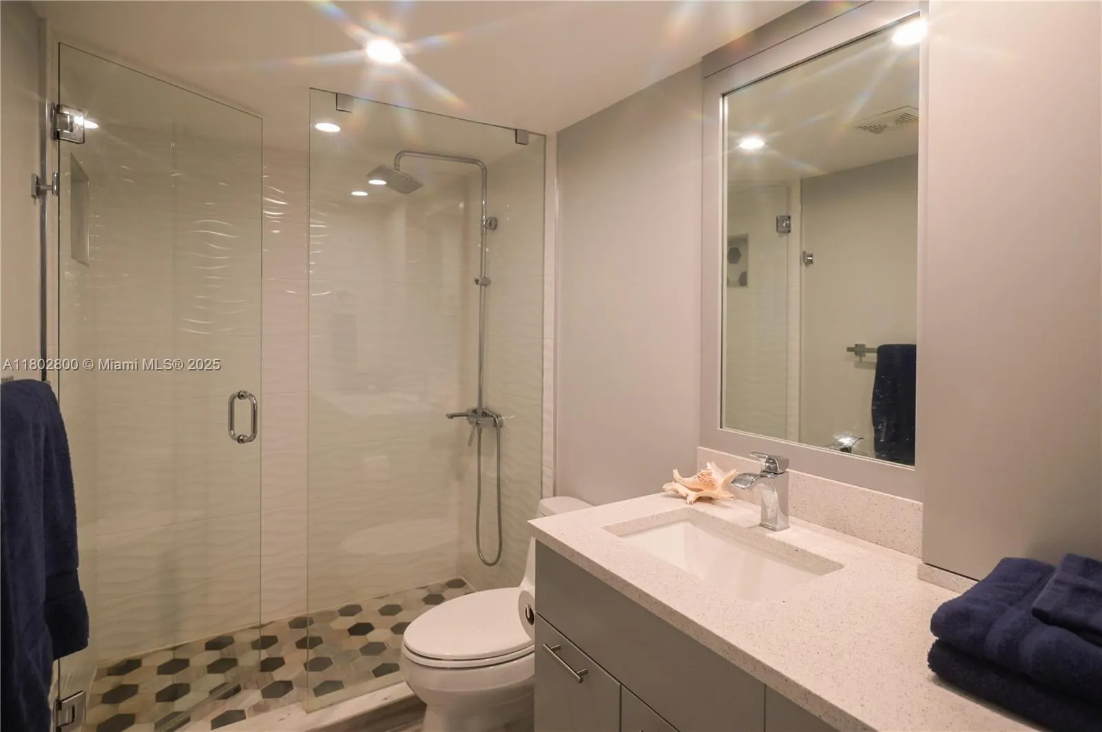 401 SE 3rd St, #403