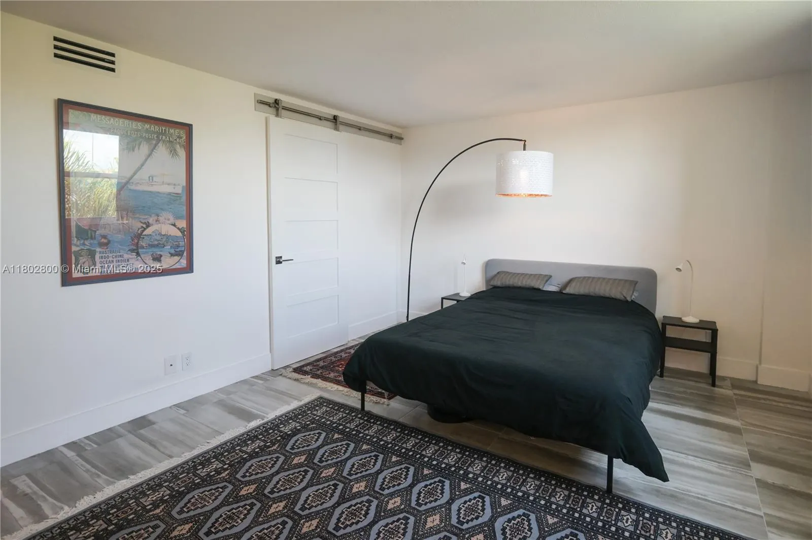 401 SE 3rd St, #403