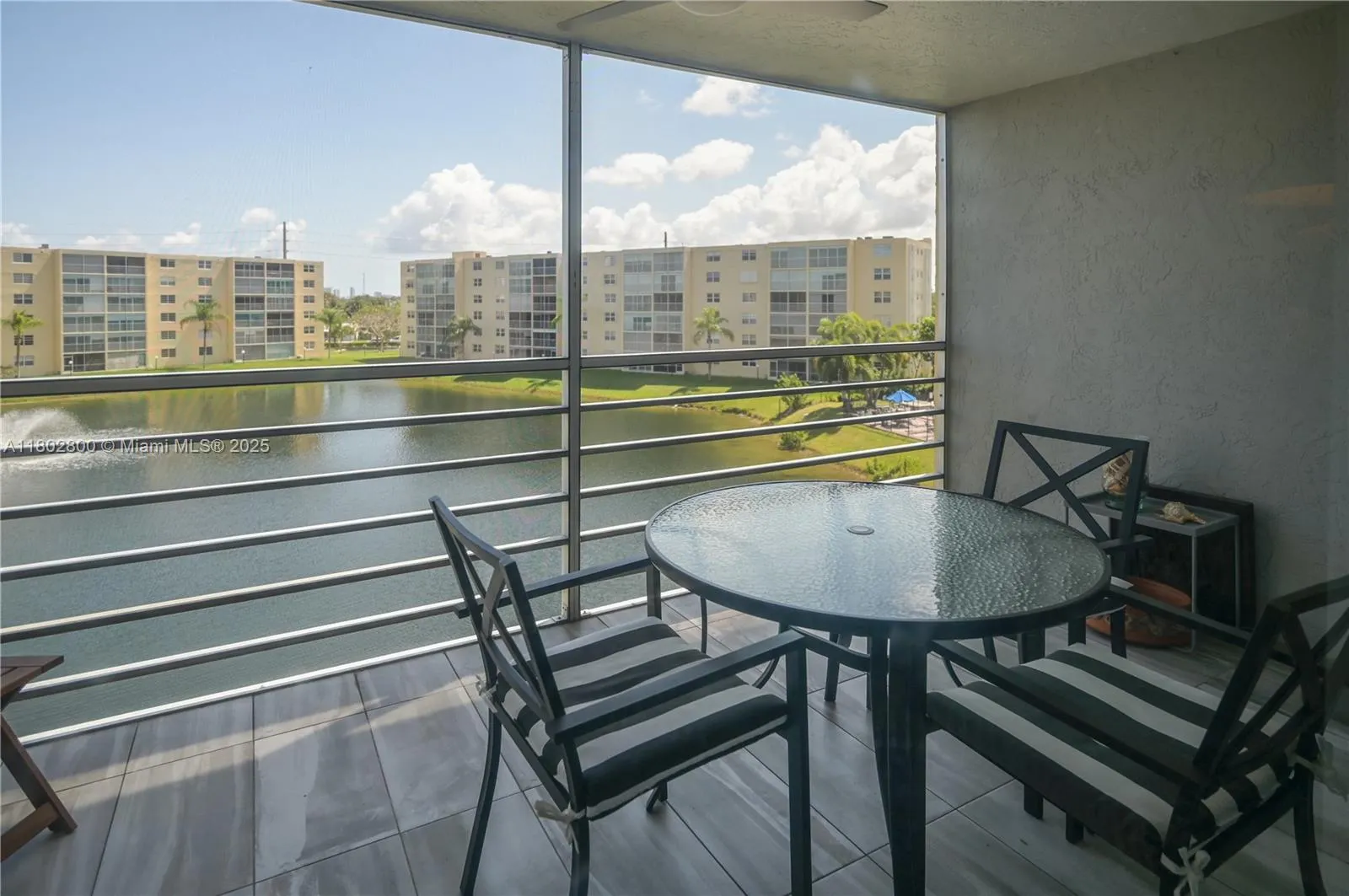 401 SE 3rd St, #403